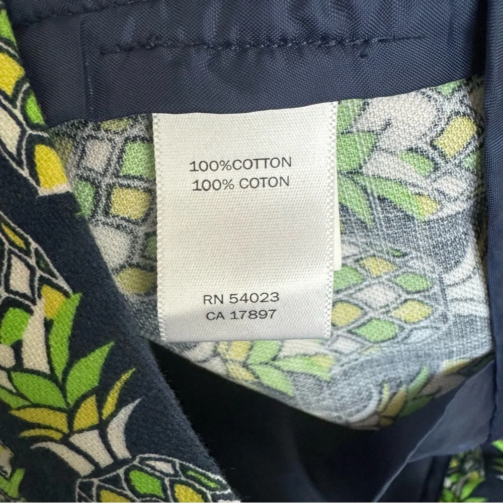 Banana Republic NWT Women's Navy Blue With Green/White Pineapples Shorts Size 4 - Picture 4 of 6